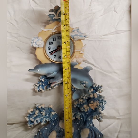 Dolphin clock - Picture 4 of 4